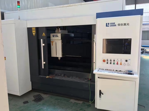 激光切割机